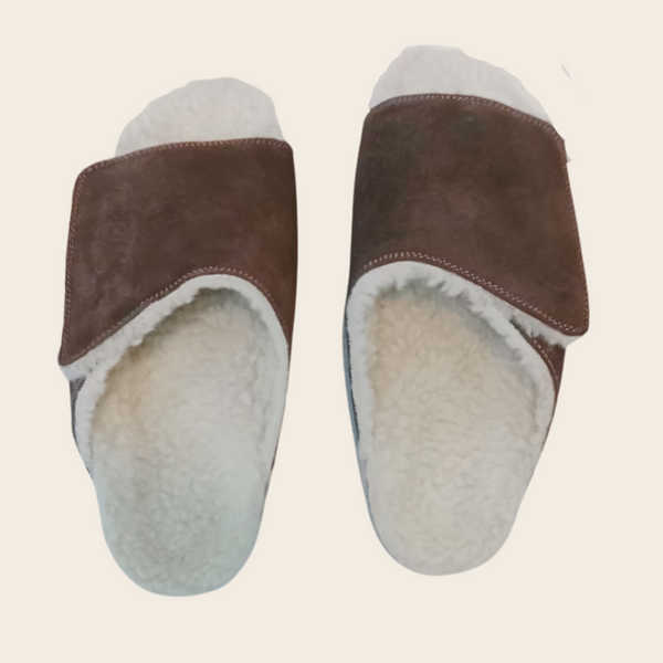 Midori Kutsu Slippers – Natural Wool, Skin-Friendly & Chic Footwear