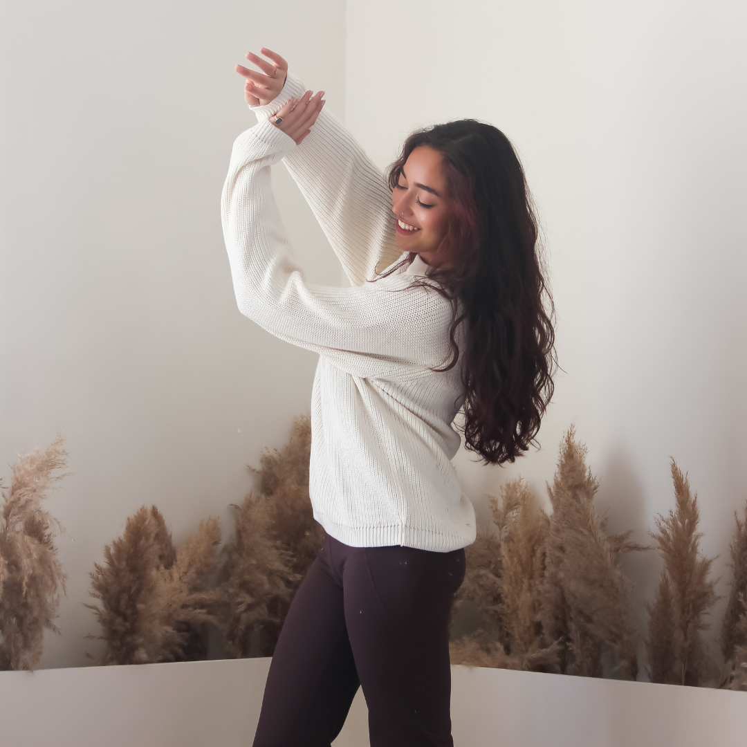 Yuki Pullover – Handknitted Winter Elegance for Modern Women - Mojopanda Organic  Store