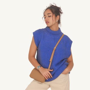 Ame Pullover – Cozy, Handknitted Wool for Modern Women - Mojopanda Organic  Store