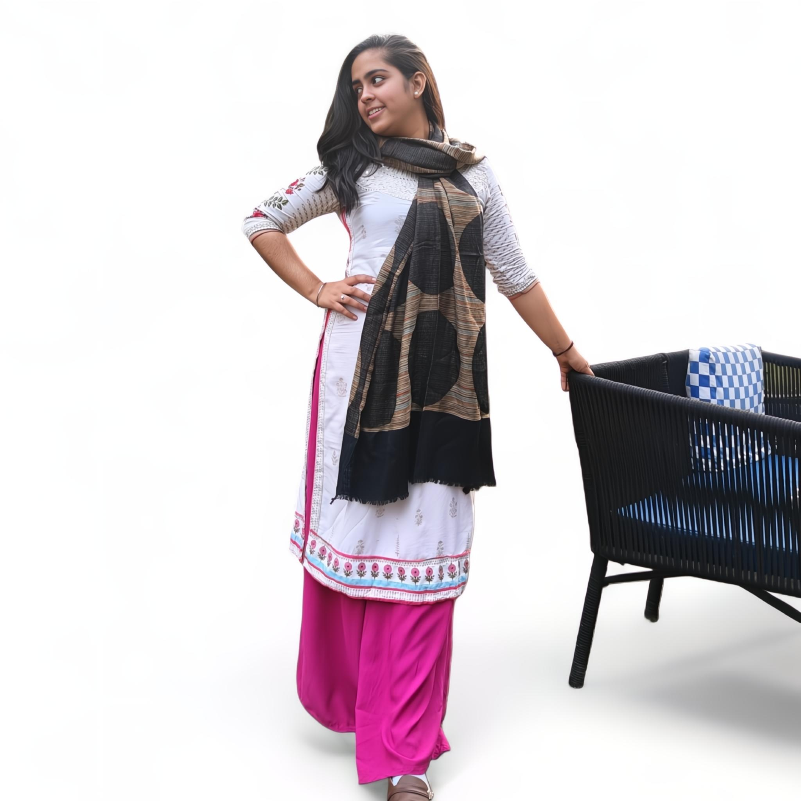 Geometric Print Wool Silk Blended Stole | Modern Design | For Women - Mojopanda Organic  Store